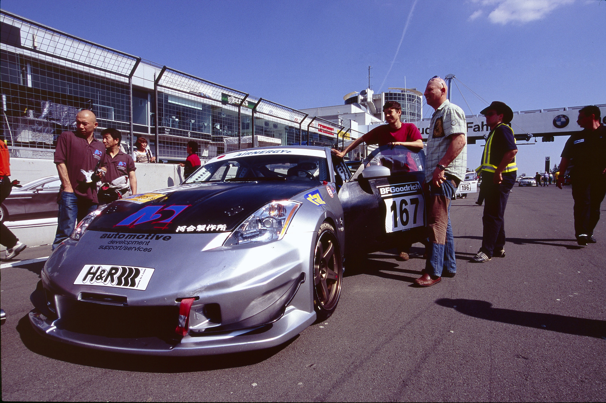 Nissan 350Z von 2007 in der Startaufstellung