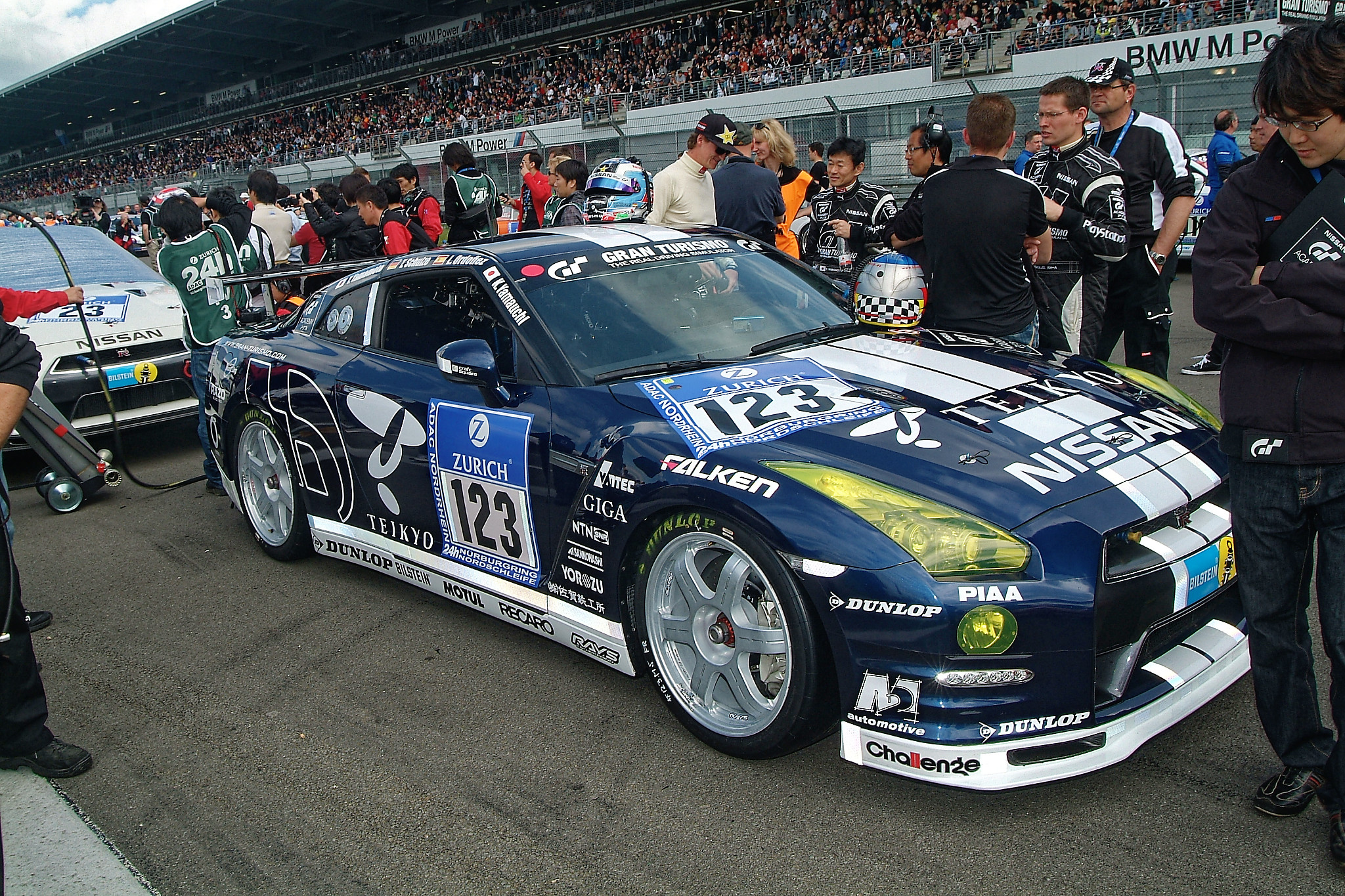 GT-R In der Startaufstellung der 24h von 2012